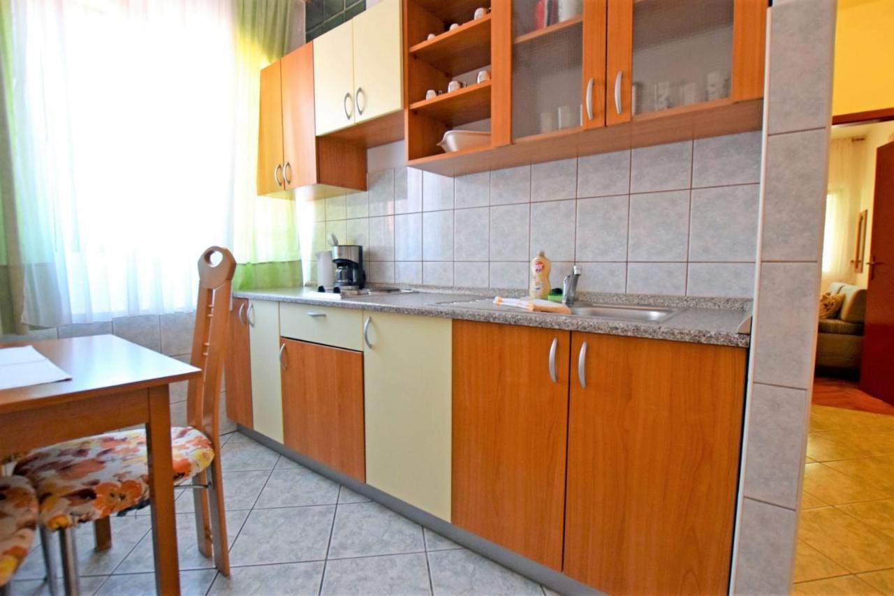 Apartments Adriana Stari Grad Szoba fotó