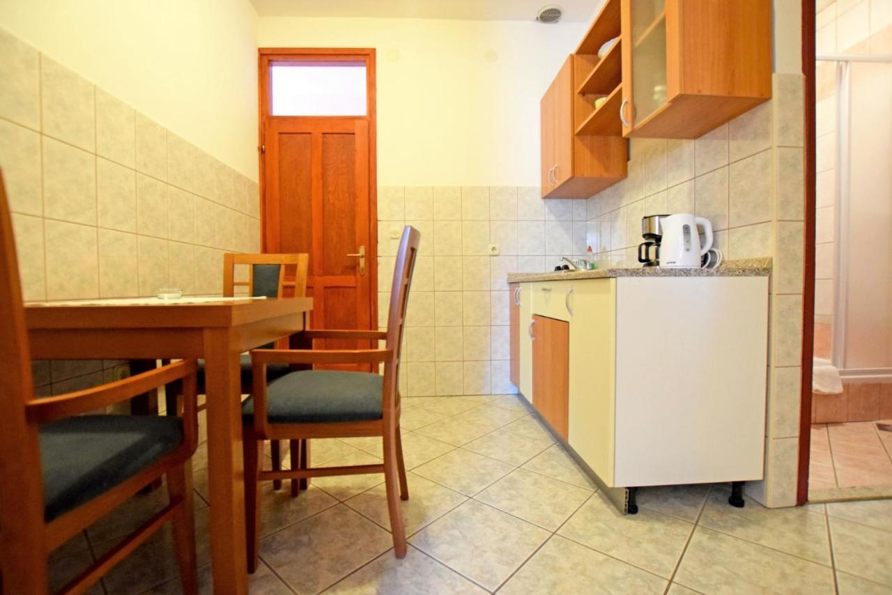 Apartments Adriana Stari Grad Szoba fotó