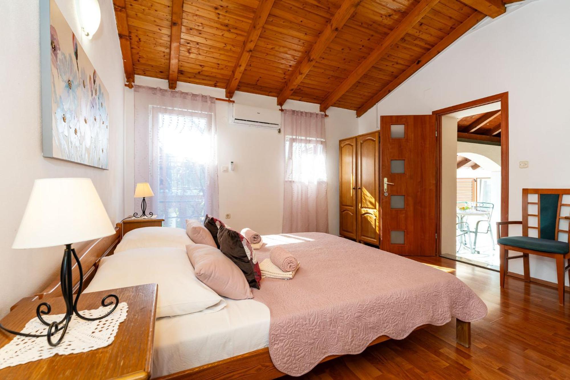 Apartments Adriana Stari Grad Kültér fotó
