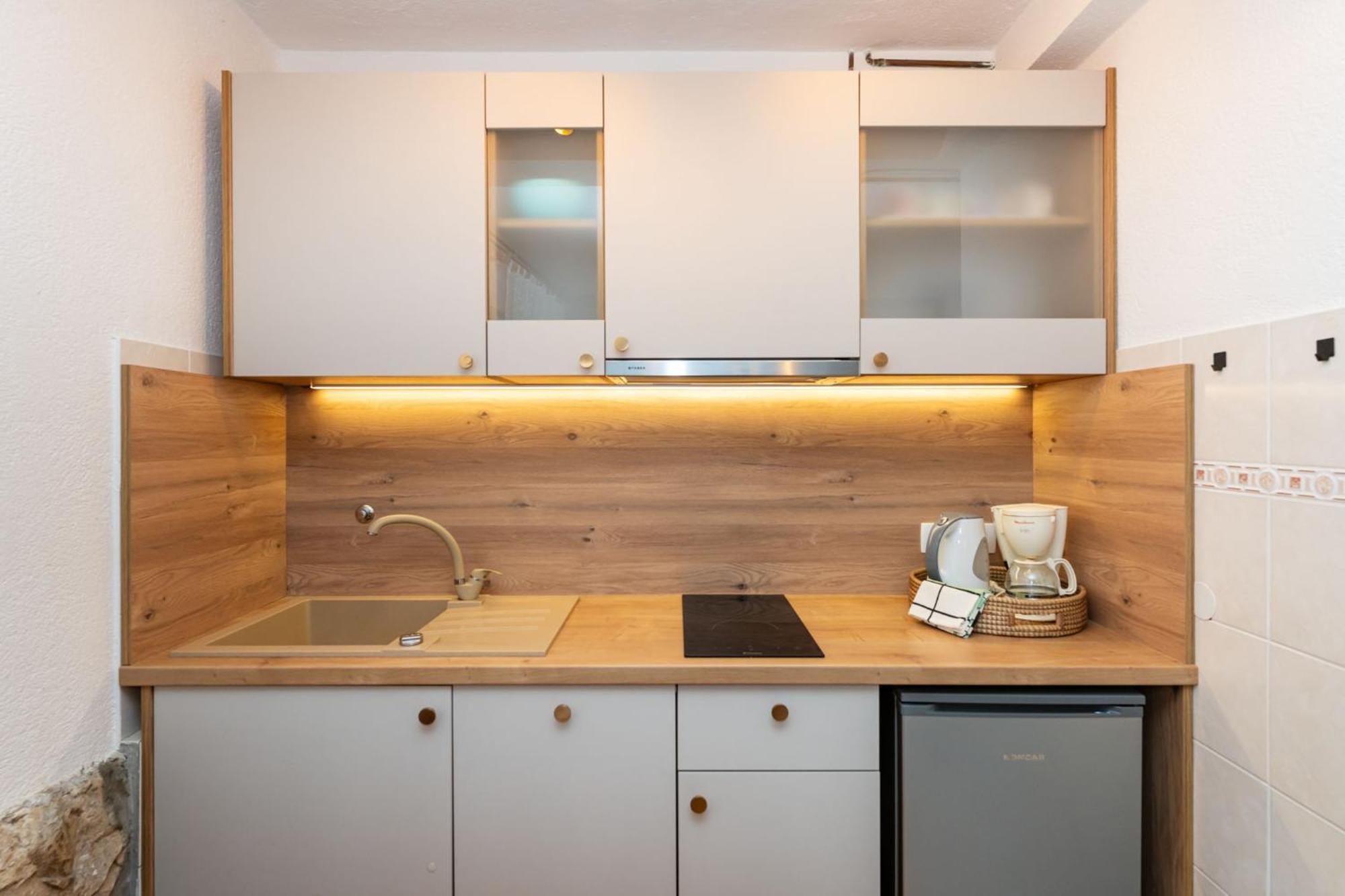 Apartments Adriana Stari Grad Szoba fotó